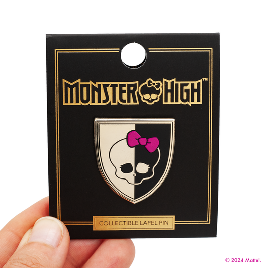 Monster High™ Skullette Shield Pin