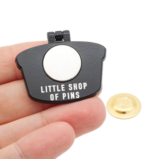 Cool What Is It Magnet and Needle minder